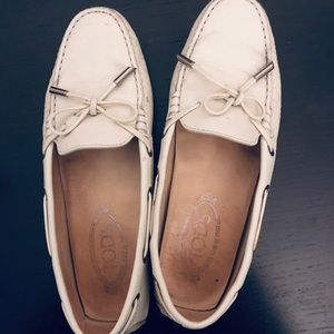White Tod’s iconic Napa leather moccasin